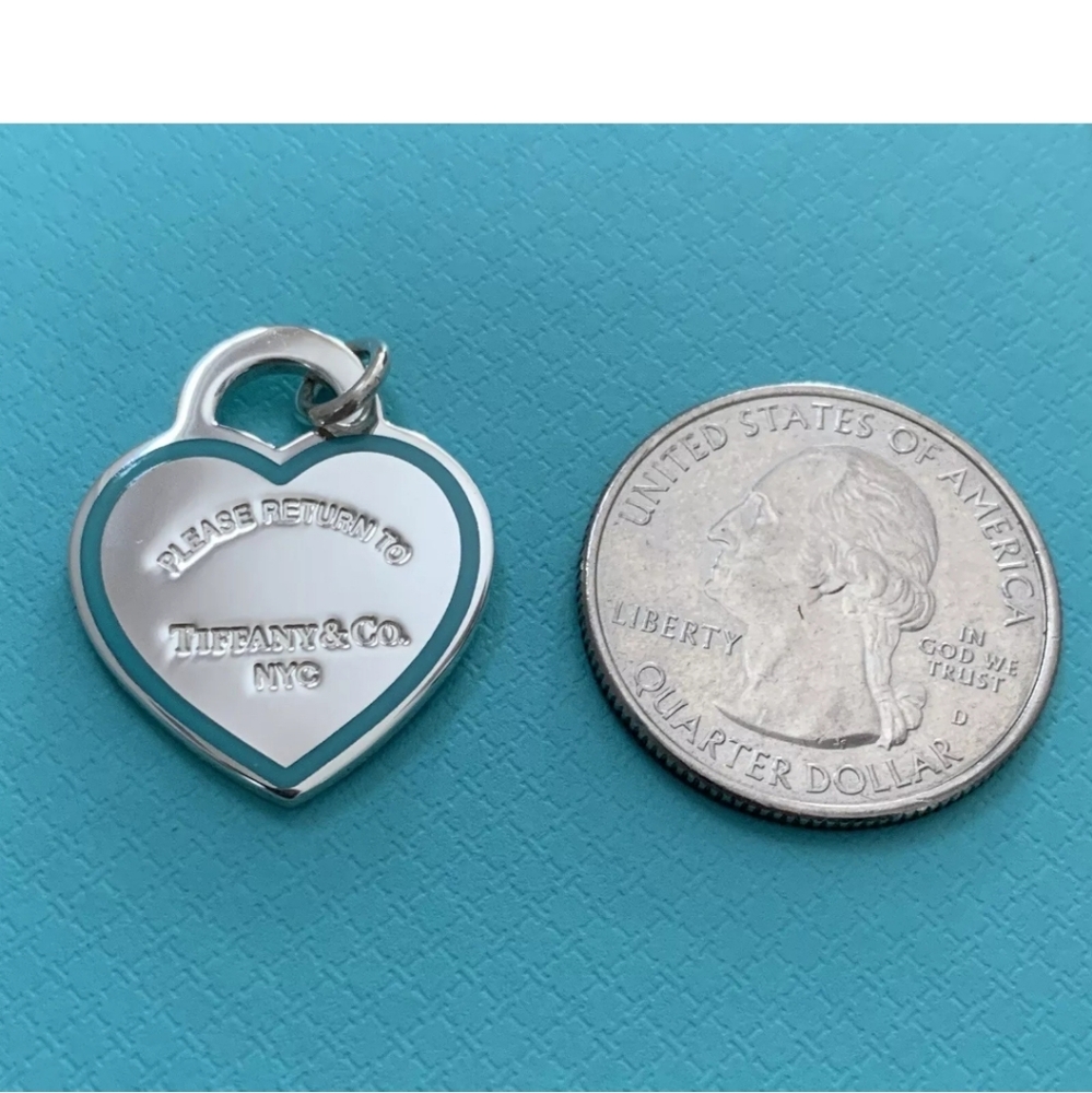 Tiffany & Co. RTT Blue Enamel Rim Heart Pendant New - Picture 5 of 6